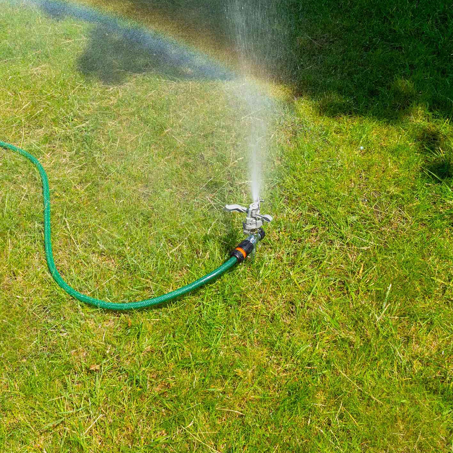 Pulsating Lawn Sprinkler - Metal with Metal Spike