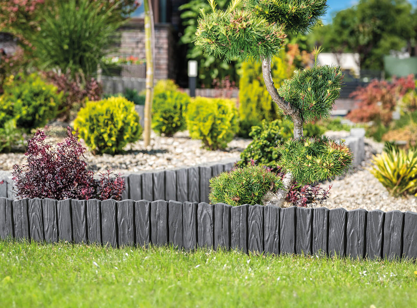 Lawn Edging, Plastic Palisade Wood Effect, 2.32m, Brown