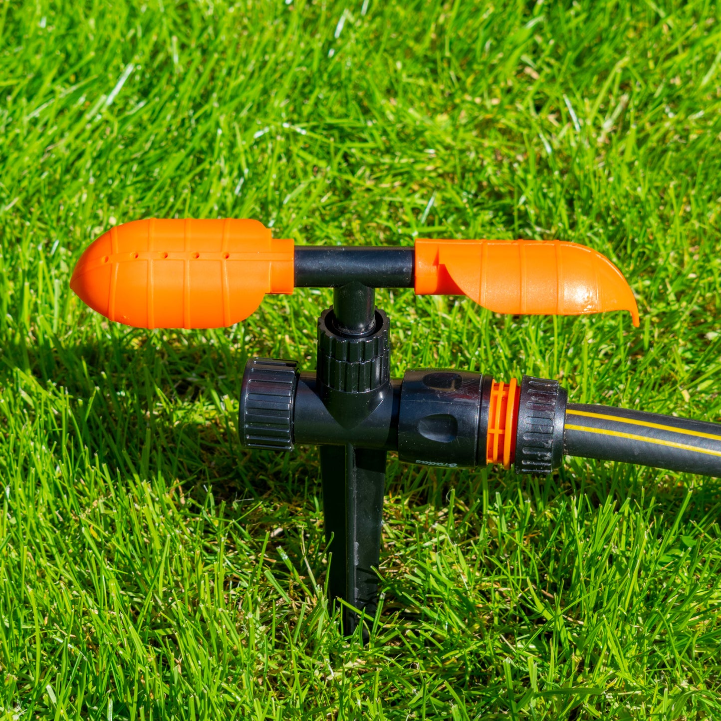 Rotary 2-Arm Leaf Sprinkler On Spike