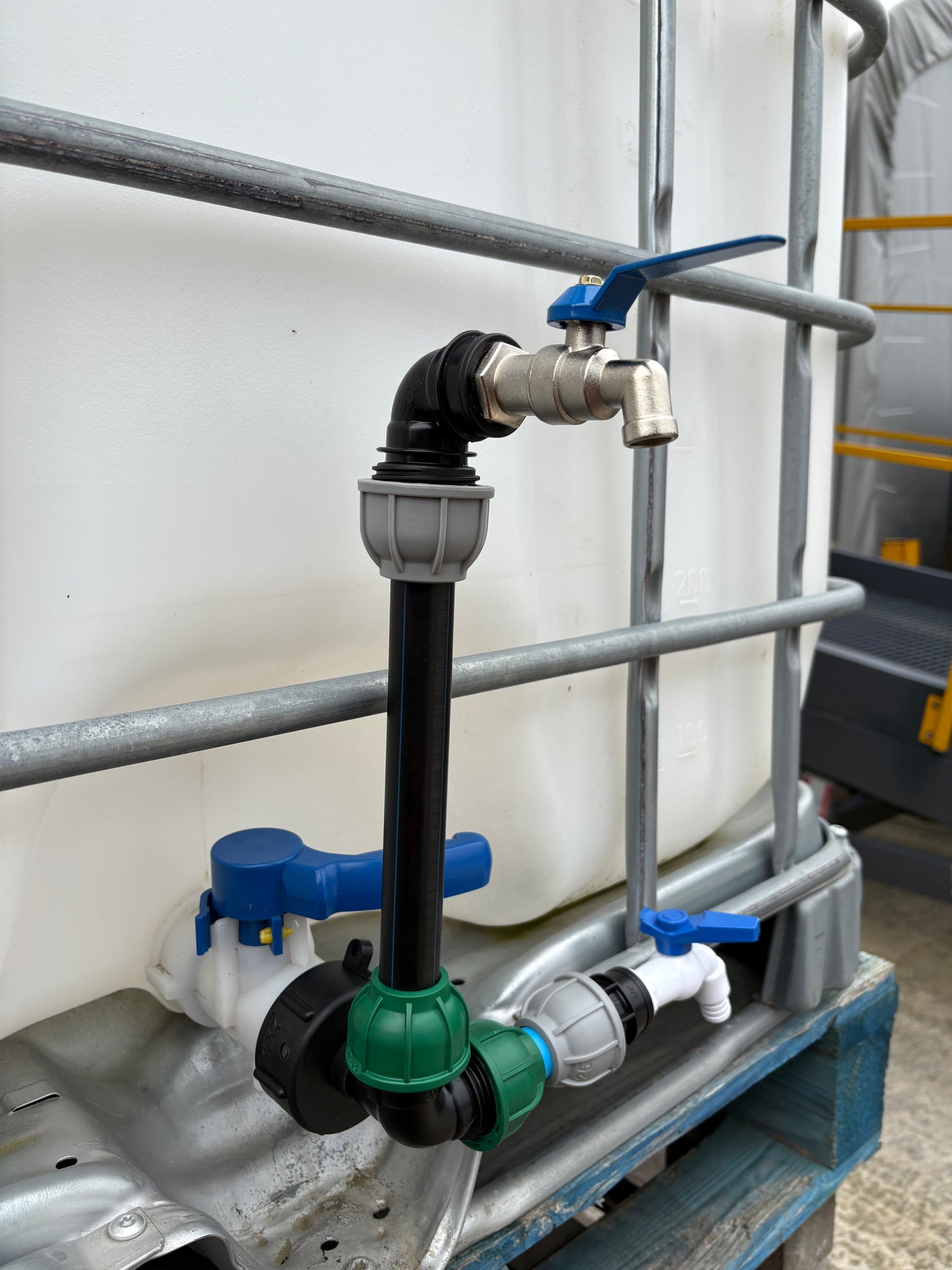 IBC 25cm Riser Tap Connection Kit with Side Tap