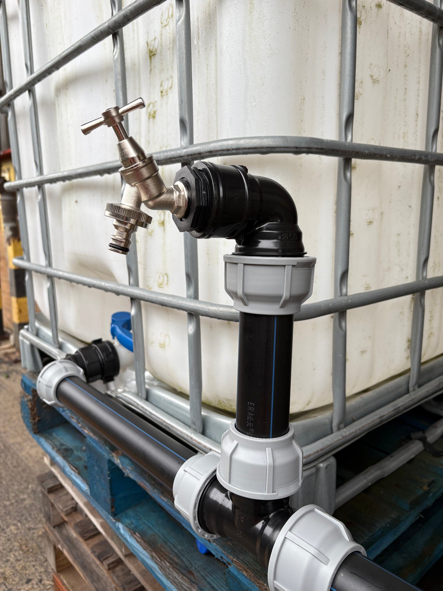 IBC 3-tank joining kit via 50 mm pipe